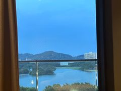 -深圳隐秀山居酒店