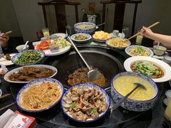 -挂旗柴锅鸡(蚌山区嘉年华店)