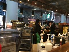 星巴克-星巴克(西安机场1店T3到达店)