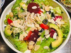 牛油果蔬菜沙拉-庐灶江南·江南菜·四合院Bistro(东直门·华侨夜泊君亭店)