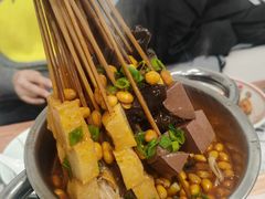 -泉哥小平房串店