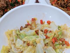 -湖南人家湘菜馆(镇江路店)