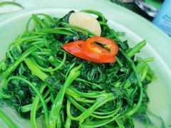 -Lam Vien Restaurant