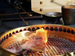 -铭牛烧肉·和牛海鲜自助(高新月牙湖店)