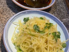 -山里屯铁锅炖(哈尔滨中央大街店)