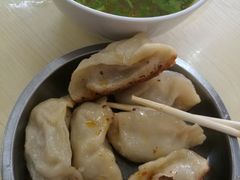 -黄阿姨锅贴大王(万航渡路店)