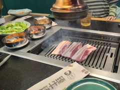 -臻牛烤肉