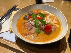 南洋大虾龙利鱼宽面-HELLO 27 意面·沙拉·帕尼尼