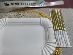 -维尔纳斯·生日蛋糕·动物奶油冰淇淋蛋糕(六里桥店)