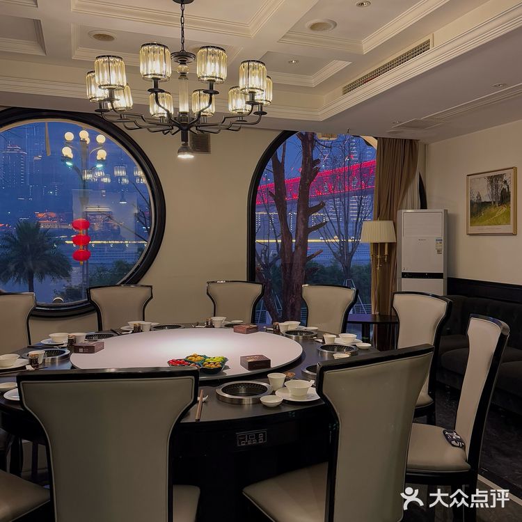 春节解锁百年独栋洋楼吃火锅看夜景……