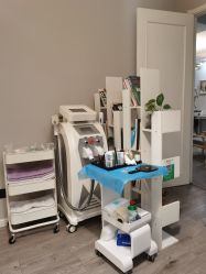 -一个差评成就的纹眉店