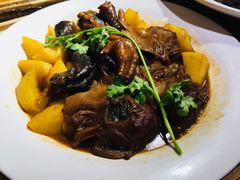 -闯关东东北农家菜(崂山石老人店)