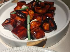 -穹六人间 people 6(岳阳路店)