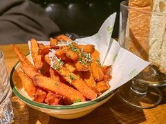 -JINNS锦时 steak&pizza(浸信会礼拜堂旧址店)