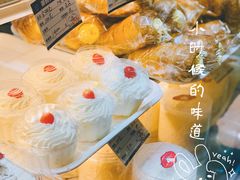 -白玉兰食品甜凤店(合生汇店)