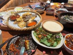 -包整·丝娃娃(甲秀楼景观店)