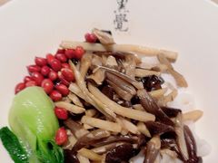 -漆黑觉米粉(三里屯店)