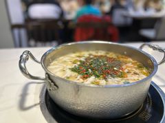 -德林酸菜鱼火锅(南丹店)