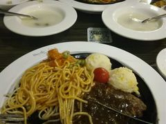 -豪客来牛排(中央花苑店)