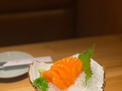 三文鱼刺身-初居食屋日式料理(万象城购物中心店)