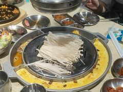 -安小胖韩国烤肉(财富广场画苑小区店)