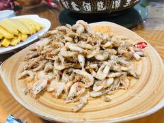炸小河虾-凤百年大骨鸡饭庄