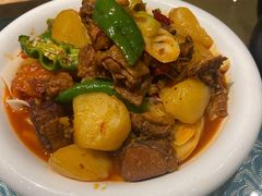 新疆大盘鸡-巴扎美食·新疆菜·西域歌舞表演餐厅(新疆大厦店)