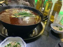 -石灰市毛记烧鸡公(解放碑店)
