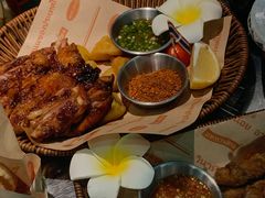 -小小集渔·泰式大排档(太古里香槟店)