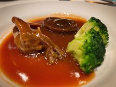 黄金鲍伴玉掌-三号黄浦会Canton Table