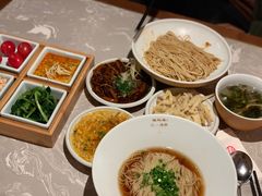 -松鹤楼面馆·古法焖肉面(观前店)