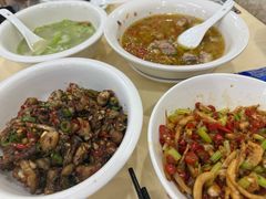 紫苏爆炒牛蛙-笨罗卜浏阳菜馆(龙华鹏润达店)