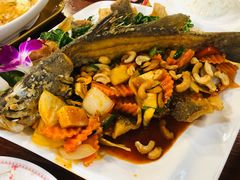 -Dang restaurant (patong phuket)