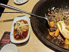 -万里闯关东铁锅炖菜馆(高新旗舰店)