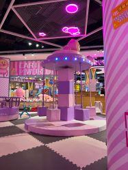 -卡通尼乐园(绿地缤纷城店)