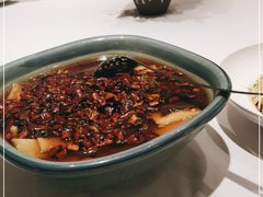 -海派美食·家宴海鲜青岛菜·石锅鲽鱼头(东方城店)