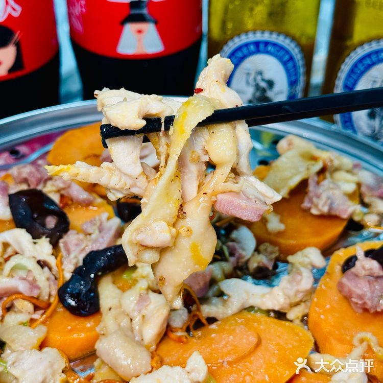 轮胎漏气，馋虫偶遇六十六的美味桑拿鸡