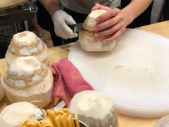 制作椰蛋-椰子下蛋(南锣鼓巷店)