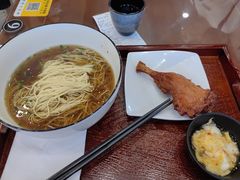 -百年老字号·观振兴蟹黄面·三虾面·苏式面(观前街富仁坊巷店)