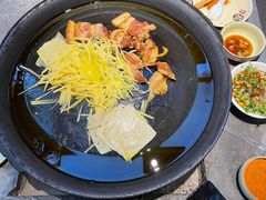-全有福烙锅店小院