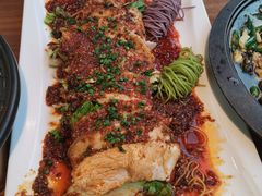 -有红鸡毛店·川菜(建设路店)