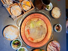-阿婆情腊排骨火锅·野生菌季(古城旗舰店)