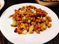 -万重锦·人文川菜馆(骡马市店)