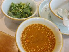-乡土黄·鲜牛肉火锅·小龙虾(兴业街店)