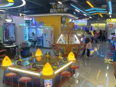 -爱玩嘉年华(龙湖曲江天街店)