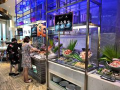 自助取餐区-凤凰岛度假酒店-海鲜自助餐厅