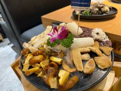 -一朵菌·野生菌探索家火锅(南亚店)