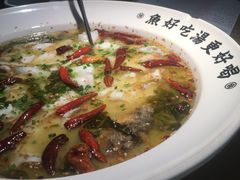 老坛酸菜鲈鱼-江渔兒酸菜魚專門店(顺盈时代广场店)