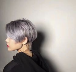 -茶发Salon·烫发染发理发