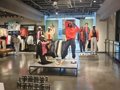 -NIKE品牌体验店(南京东路店)